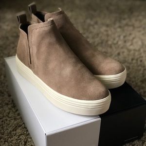 New! 🎉 Dolce Vita Tate sneaker taupe size 8M